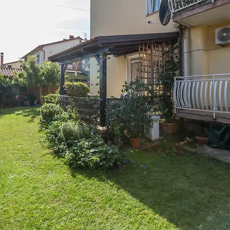 Trbovic Peaceful With Free Parking, Pet-friendly, And Bike Storage In Umag