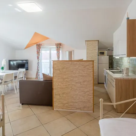 Trbovic Peaceful With Free Parking, Pet-friendly, And Bike Storage In