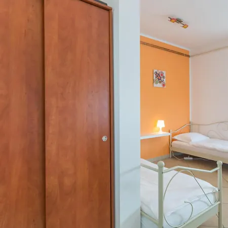 Trbovic Peaceful With Free Parking, Pet-friendly, And Bike Storage In Umag