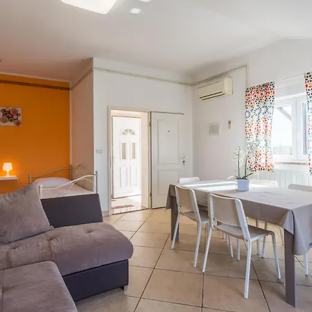 Trbovic Peaceful With Free Parking, Pet-friendly, And Bike Storage In *