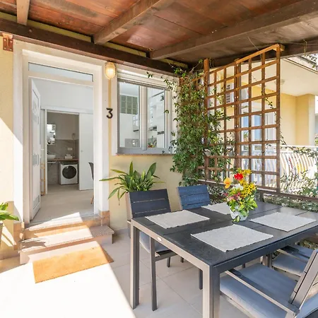 Trbovic Peaceful With Free Parking, Pet-friendly, And Bike Storage In * Umag