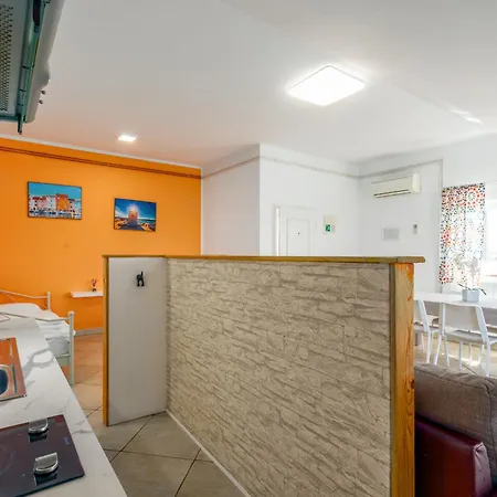 Apartman Trbovic Peaceful With Free Parking, Pet-friendly, And Bike Storage In *