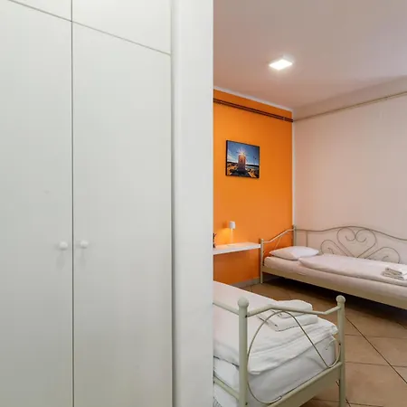 Trbovic Peaceful With Free Parking, Pet-friendly, And Bike Storage In Apartman Umag