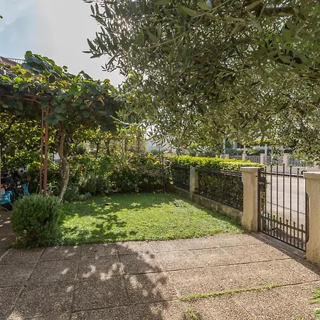 Apartament Trbovic Peaceful With Free Parking, Pet-friendly, And Bike Storage In